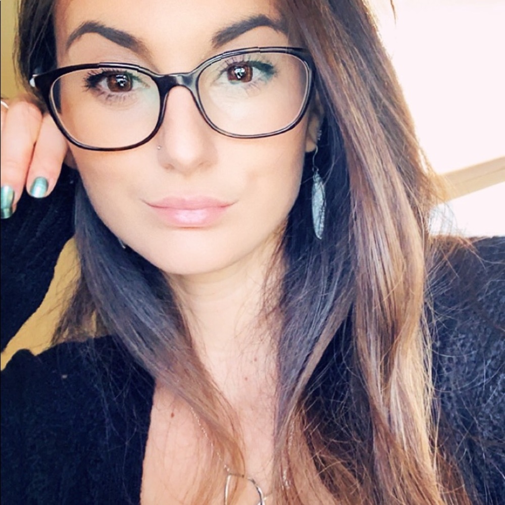 Meet your Posher, Amy